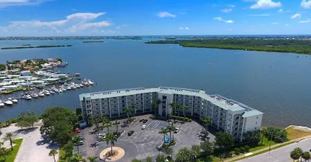 Breath taking views of sunsets and Dolphins 🐬