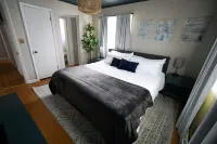 King bed, Hot Tub, Family Friendly