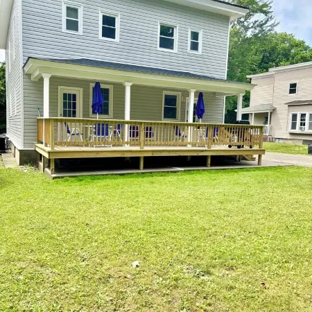Completely Renovated Baseball Townhouse