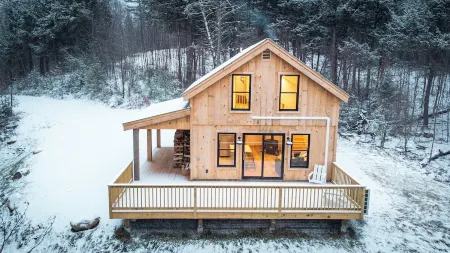 Newly built Vermont secluded cabin retreat with AC and brand new Hot Tub!!!