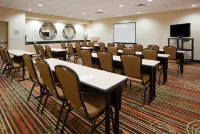 Hampton Inn & Suites Minot Airport Hôtels à : Harrison