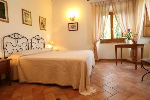 Apartment 2 rooms - 1 bathroom - sleeps 5 - wifi - pool
