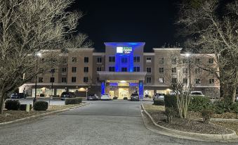 Holiday Inn Express & Suites GOLDSBORO - BASE AREA by IHG