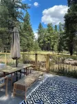 Cheerful two bedroom cottage with hot tub.