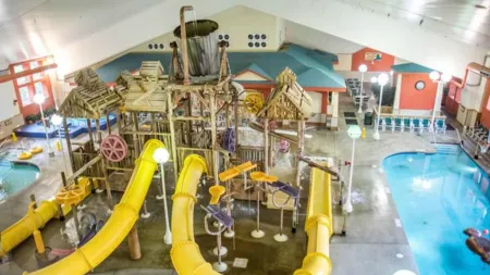 Best Tan Tar A View Waterfront Beauty with spectacular Lake view! Отели в г. Осейдж Тауншип