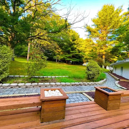 Beautiful property with hot spa and private swimming pool. Has king bed & more.