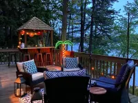 LAKE FRONT ISLAND HIDE-AWAY WITH BOAT DOCK - Homestays