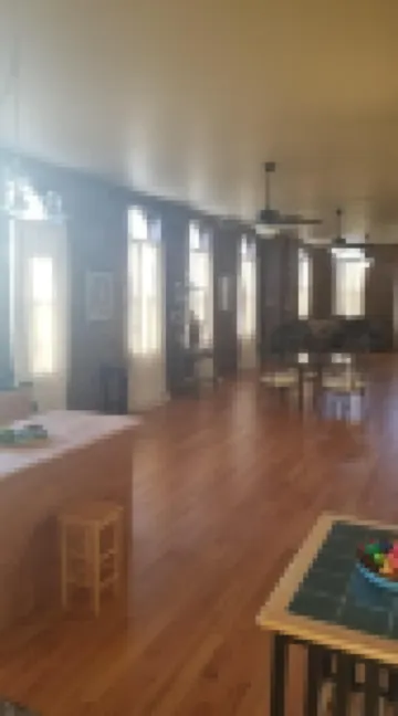 Spacious 2 bedroom apartment with 3 queen beds and 2 full baths