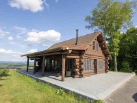Guesthouse Cabin vacation rentals in Berkshire County 設菲爾德酒店