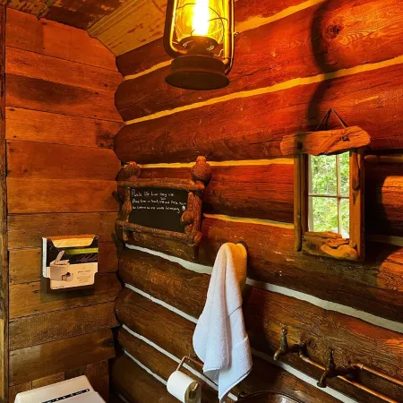 Trappers Cabin, Tiny home, Romantic get away