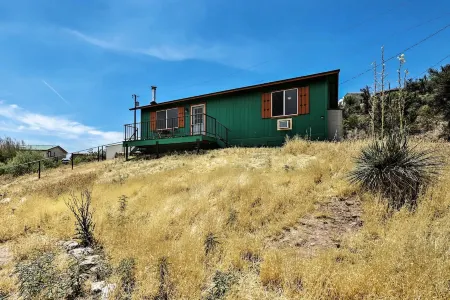 Cozy Rimrock Cottage w/ Hot tub - Near Sedona! Отели рядом с достопримечательностью «Минделефф Кавейтс»