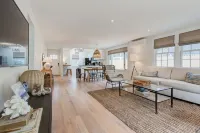Walk to Town/Golf Club - Renovated Edgartown Home - 3 estrellas