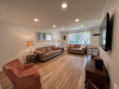 Beautiful 2BD 2BA home in small-town America