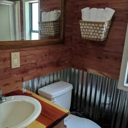 Serenity Springs On The Suwannee Cabin #1 Отели в г. Дикси
