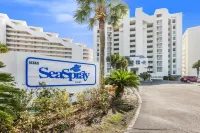 SeaSpray ☀️ 2nd FL Beach Front Oasis • 3 Pools • Hot Tub • Tennis • Marina 🐠