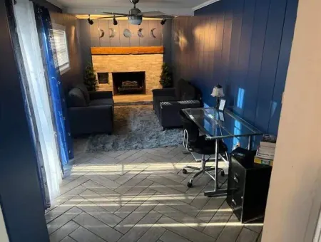 Boardman - Spacious Cape Cod Home - Free Parking