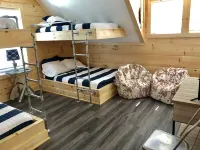 Cottage Retreat at Center Hill Lake, Four Seasons, Smithville, TN