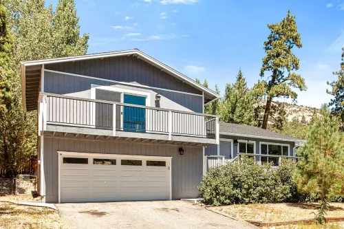 New! Bearadise ~ Mountain Treasure, Endless Views ~ perfect for families!