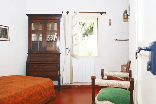 Very nice duplex apartment, terrace and panoramic view in a medieval village
