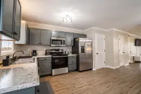 Lake Norman Townhome 2 Master BRs + Parking Hotel a Mooresville