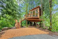 Tree House- Two bedroom plus loft- sustainable living! - 4つ星