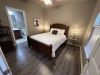 Charming, Conveniently Located Hot Springs Condo