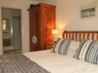 Architect Designed Eco House In A Secluded Littlehaven Private Lane Hotels in The Havens