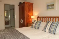 Architect Designed Eco House In A Secluded Littlehaven Private Lane Hotels in The Havens