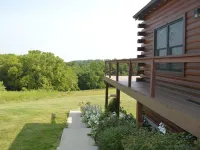 Escape to The Pines, the perfect destination for romance, seclusion & relaxation Hotels in Freeman