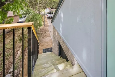 Casa Verde: A Studio Retreat 5 Minutes to Downtown