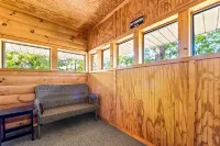 Lakeside Pet Friendly Cabin w/ Hot tub Game Rm Fireplace Elec Vehicle Charger