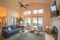 View stunning sunsets and enjoy cozy comfort steps from the heart of Sisters.