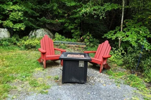 Forest Lane - Roomy Mt Snow 5 Bedroom Home with Hot Tub!