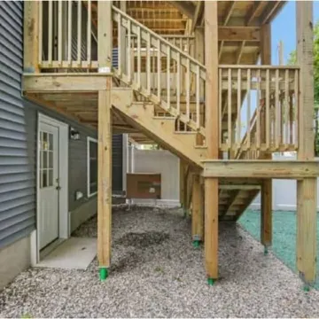 Cozy 2-Floor Apartment with Garage Access