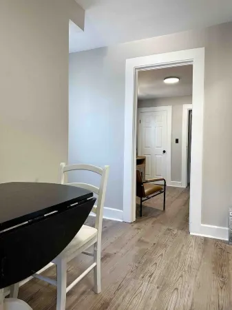 Rotherwood Roost / 2BR/1BA Apartment near UE