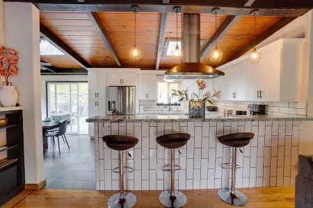 ★ Baywood Redwood Retreat-7BD- Luxury / Rejuvenate.