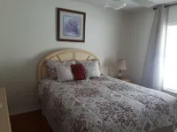 Beautiful 4 BR/2BA Private Pool Home Near Weeki Wachee Springs