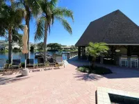 The Horizon Hideaway • Walk To The Beach! Hotels in Jupiter