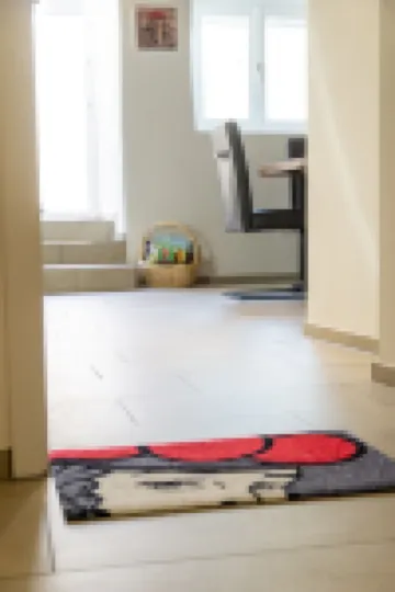 Stadtwohnung im EG mit Terrasse im Kernsanierten Haus