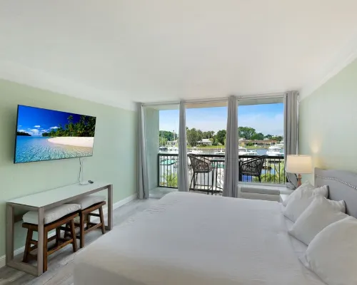 RAMADA SARASOTA CONDO HOTEL#407 Waterfront Balcony, King Bed,  Pool, Kitchenette Hotels in Whitfield