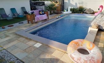 Royal City Getaway in Luxurious VILLA 6 People with Private SPA Brazier and Pool