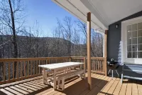 Cozy Mountain Cabin