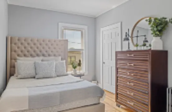 Bright & Spacious Apartment with Amazing Shower