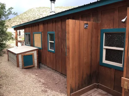 Rustic Bunkhouse with canyon views.