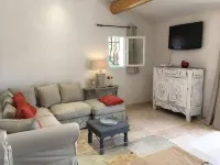 Charming house classified 4 stars in Luberon Protected Natural Regional Park