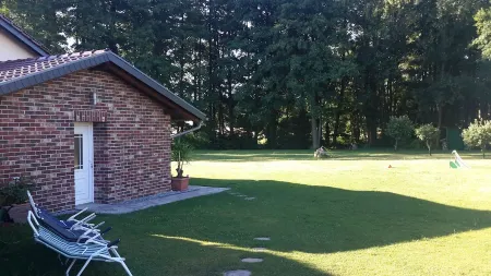 Haus am Mühlenfließ for up to 6 People, a Feel-Good Vacation with Outdoor Sauna Отели в г. Даме-Шпревальд