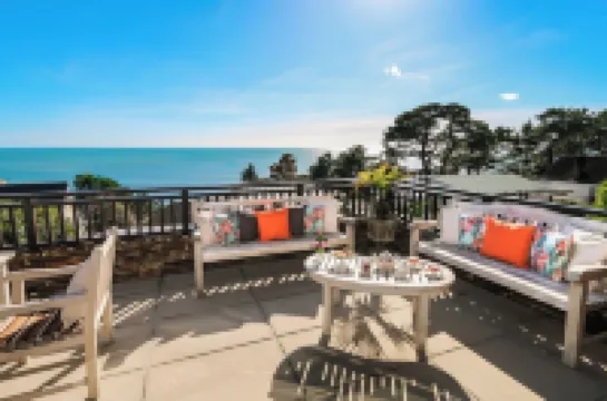 Seaside Fairy Tale Swiss Chalet, Unbelievable Sea View & Beach