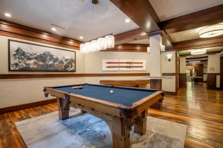 Ski-in/Out Arrowleaf 3/3 Luxury w/2 Deer Valley Ski Passes Отели рядом с достопримечательностью «Дир-Вэлли»