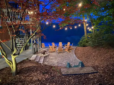 Last Minute-900 Night! Luxury Mountain Lake Home! Stunning View! Hot Tub & More