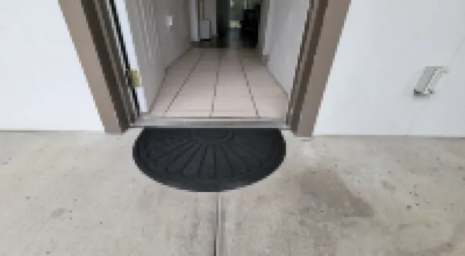 Pet-Friendly 2BR Condo Next to North Florida Hospital